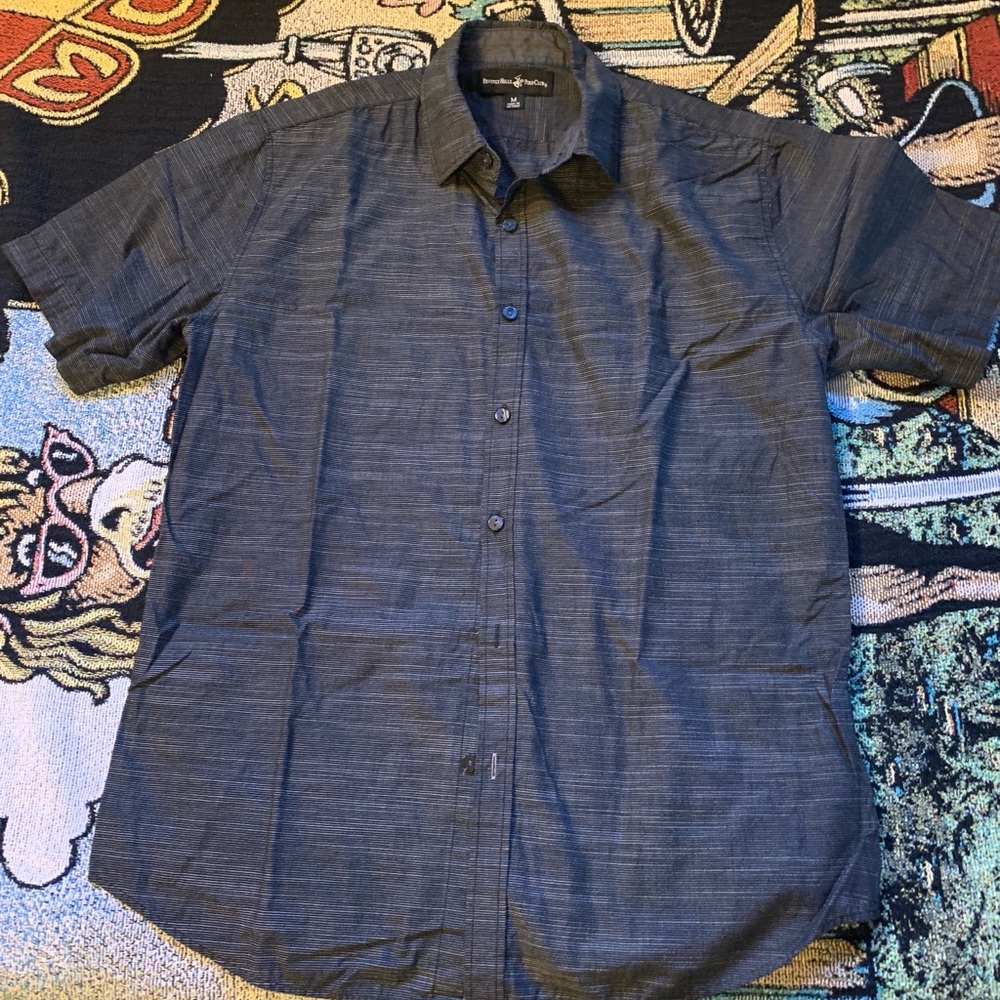 Men’s button up dress shirt, like new!